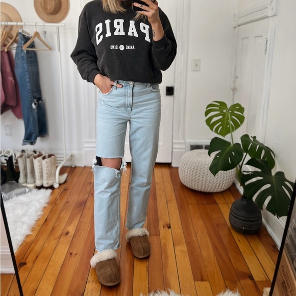 Abercrombie & Fitch 90s Straight Ultra High Rise Jean - Picture 6 of 9